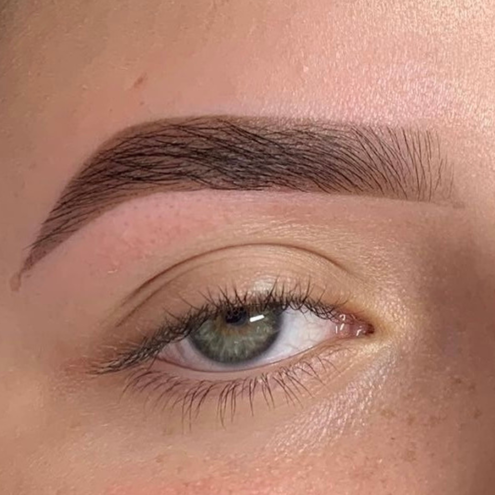 Henna en cejas